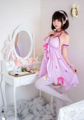 麻豆观看_十万网红美女美酱