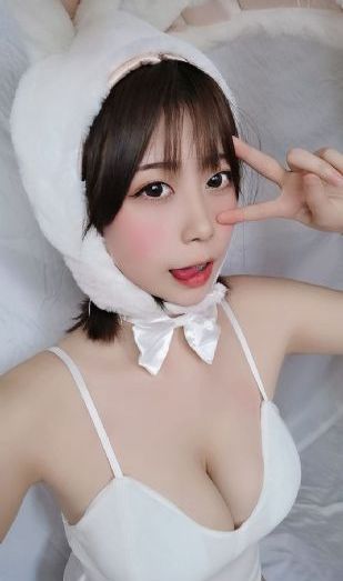 《初体验》_BD韩语在线手机播放